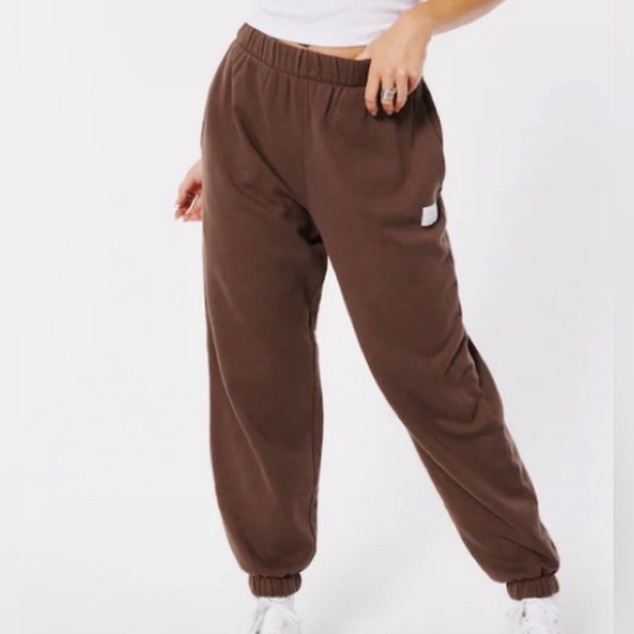 NEW🌟HOLLISTER Adjustable Rise Baggy Boyfriend Joggers - Picture 4 of 6